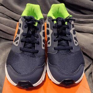 Nike Kids Running Shoes Sz 4.5Y